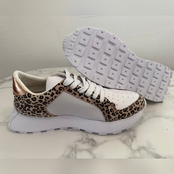 Leopard Print Sneakers with Gold Star Detail Trendy Casual Fashion Shoes Size 10 - Picture 7 of 10